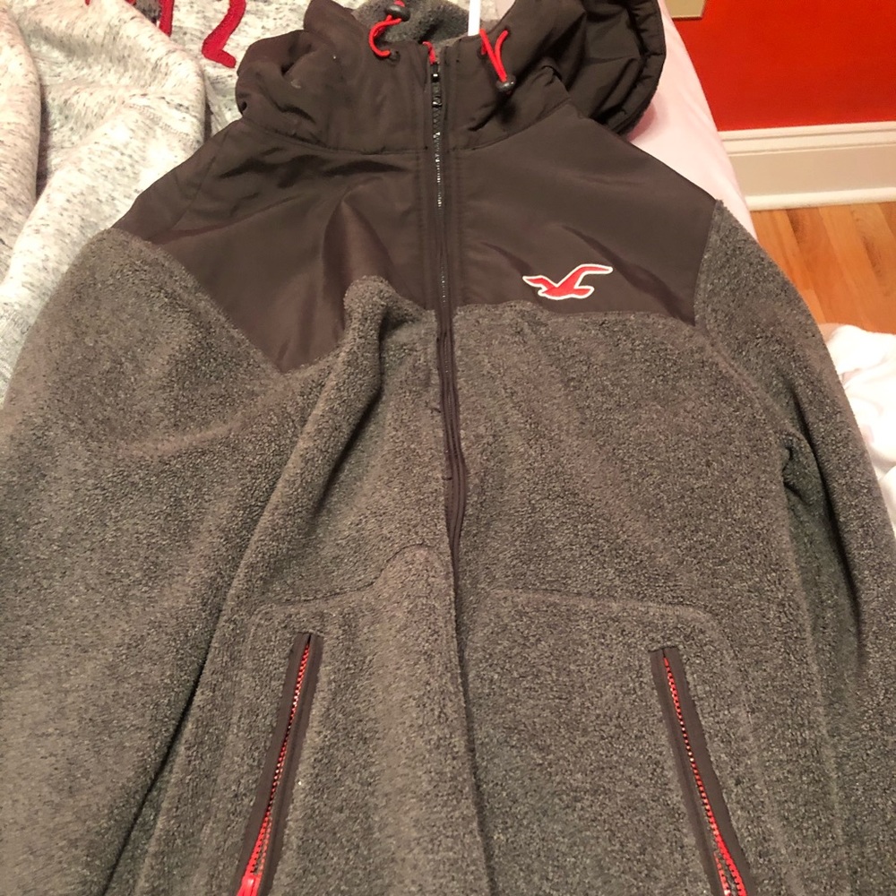 Hollister size Medium men’s grey hoodie.